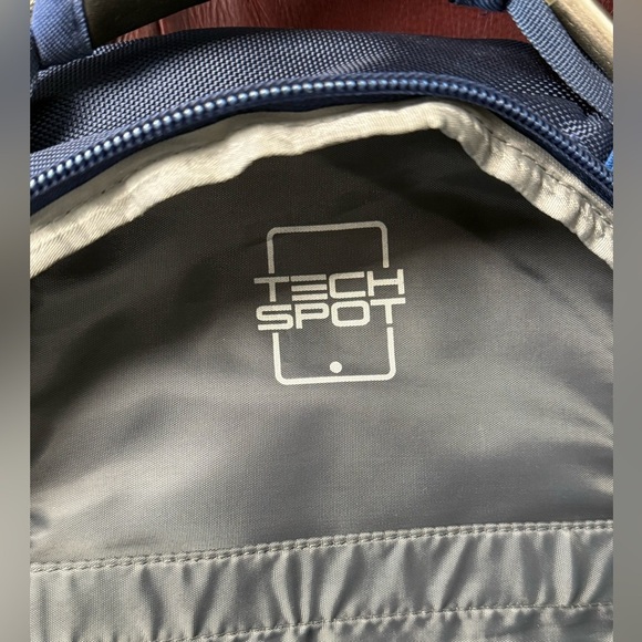 High Sierra Elite Backpack Airflow Cooled Back Suspension Strap Navy Blue - Picture 5 of 10